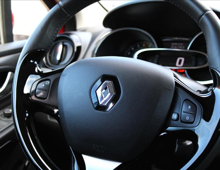 Renault Clio Hatchback 898,0 66 kw