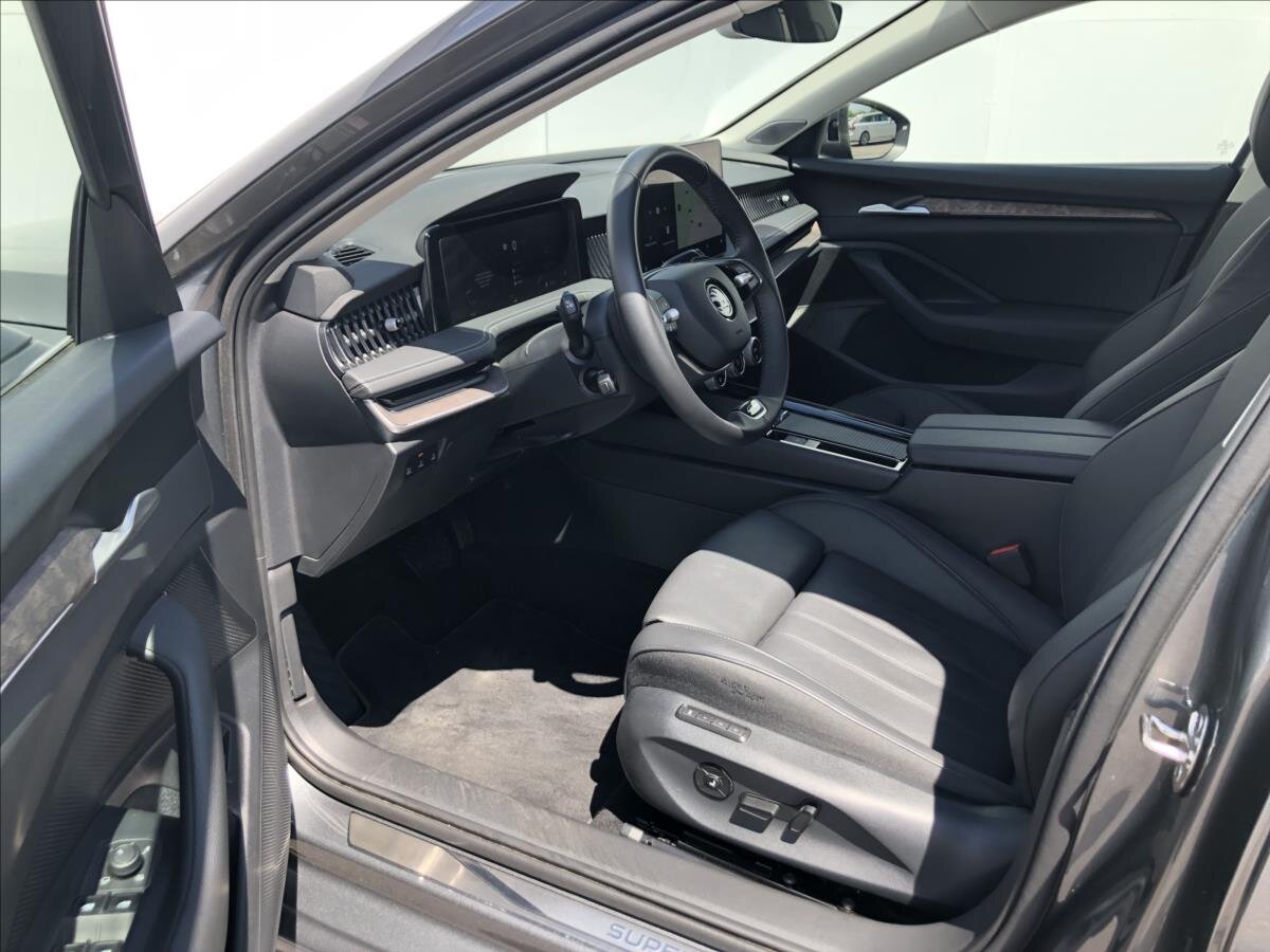 Škoda Superb Kombi 2,0 l 110 kw