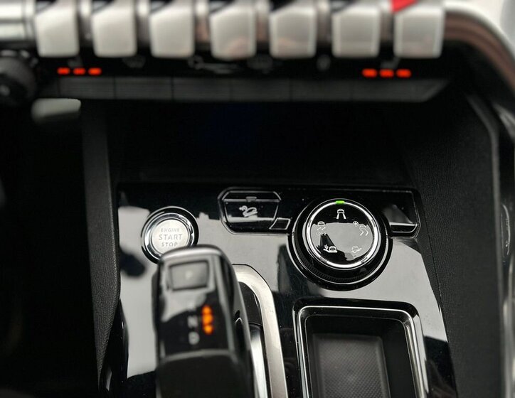 Peugeot 3008 SUV / Terénní 2,0 l 130 kw