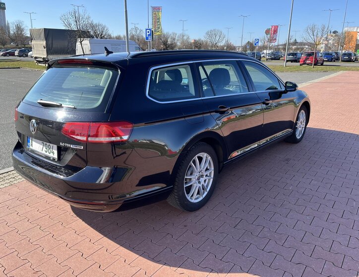 Volkswagen Passat Kombi 2,0 l 110 kw