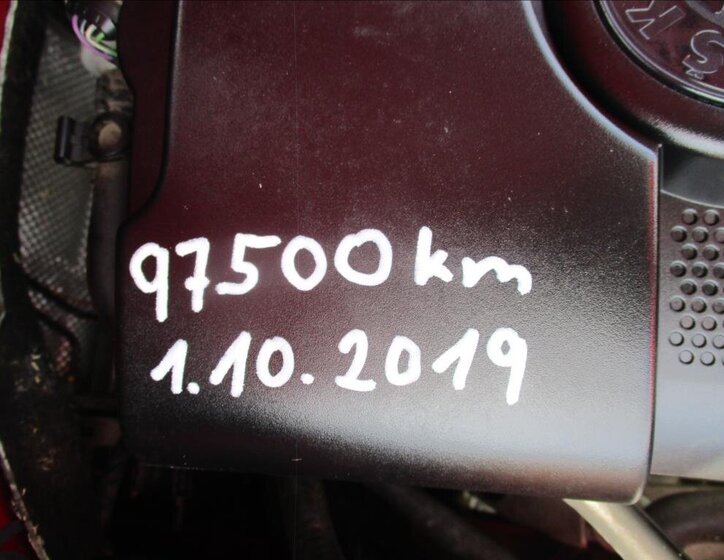 Škoda Octavia Sedan / Limuzína 1,6 l 75 kw