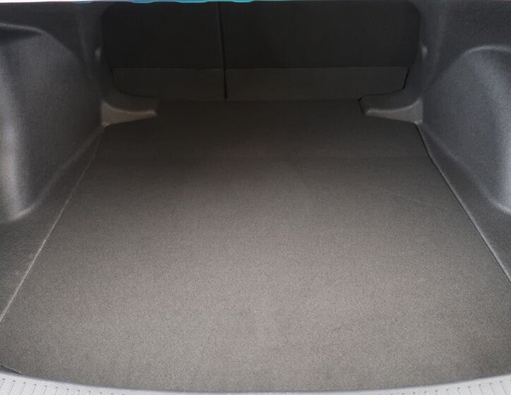 Toyota Corolla Sedan / Limuzína 1,8 l 72 kw