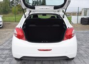 Peugeot 208 23