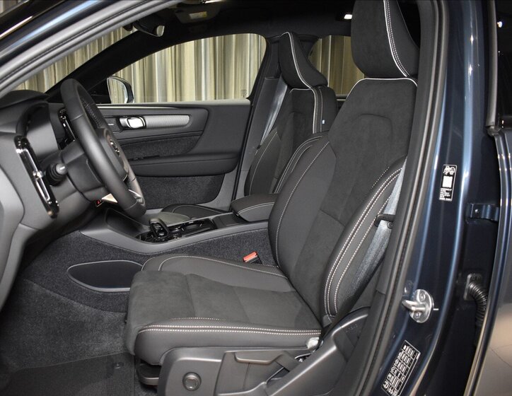 Volvo EC40 SUV / Terénní 0,0 185 kw