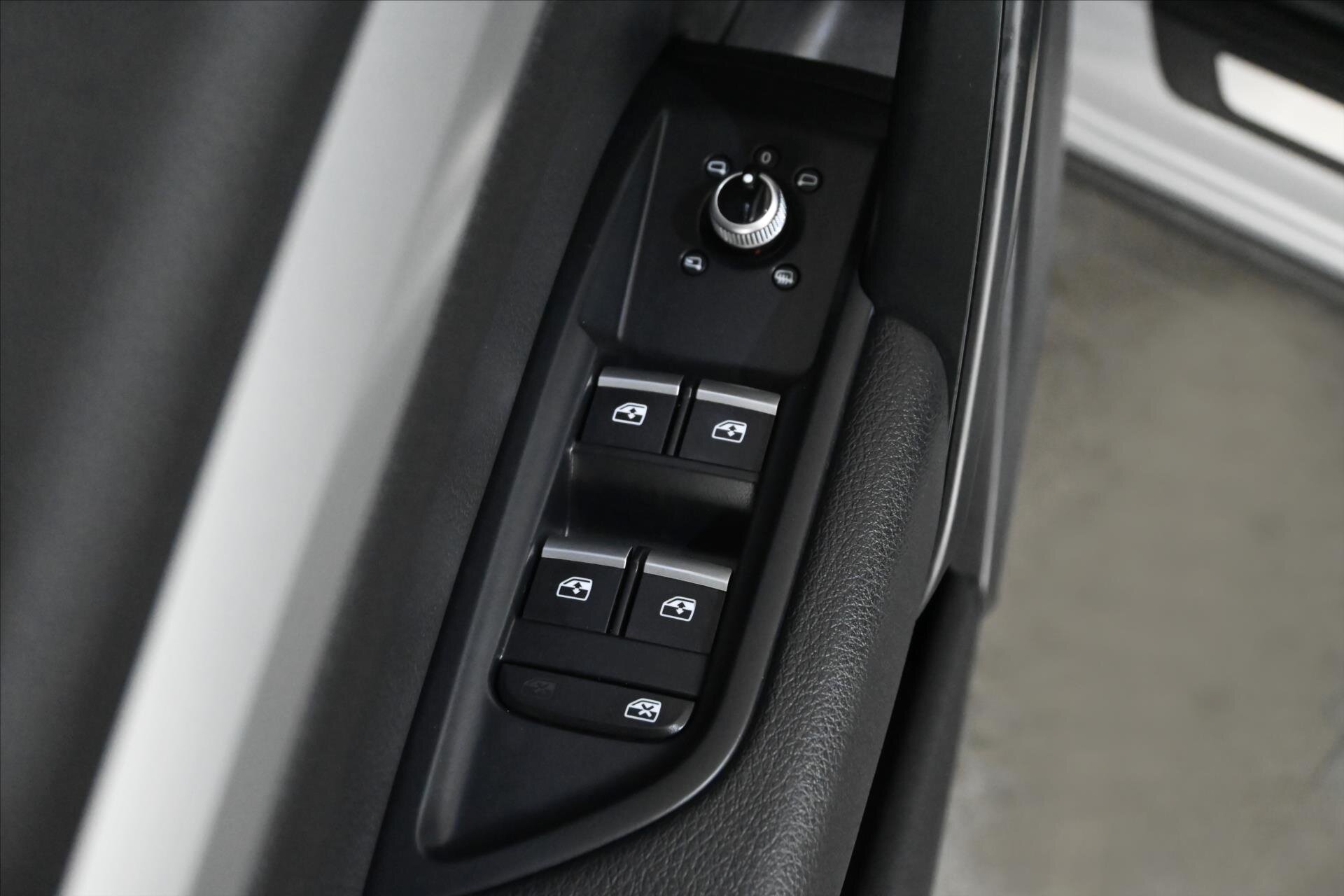 Audi Q5 SUV 2,0 l 140 kw