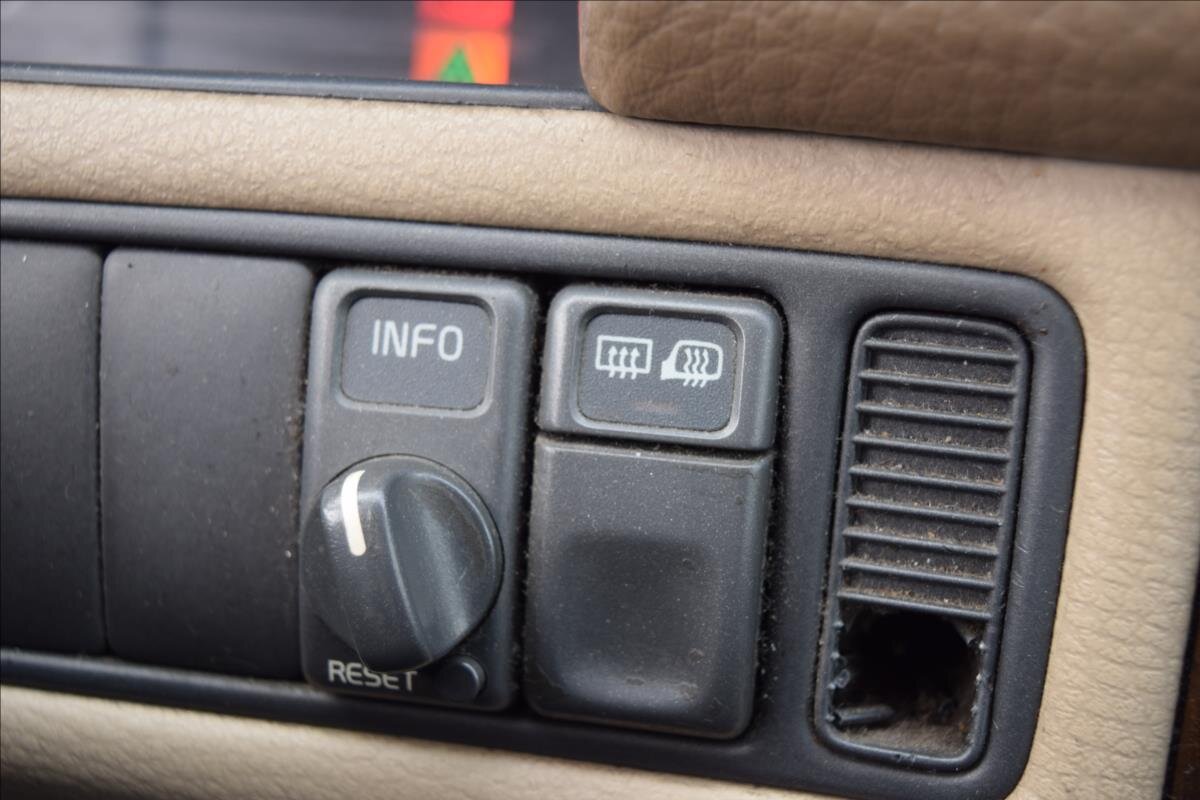 Volvo V70 Kombi 2,5 l 103 kw