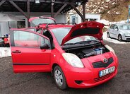Toyota Yaris Hatchback 998,0 51 kw