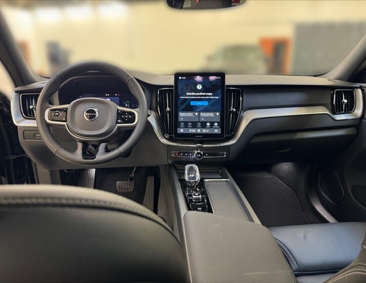 Volvo XC60 SUV / Terénní 2,0 l 228 kw
