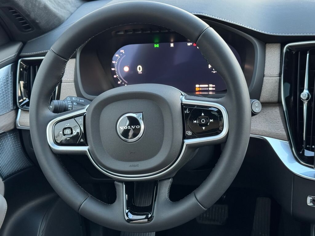 Volvo XC90 SUV / Terénní 2,0 l 335 kw