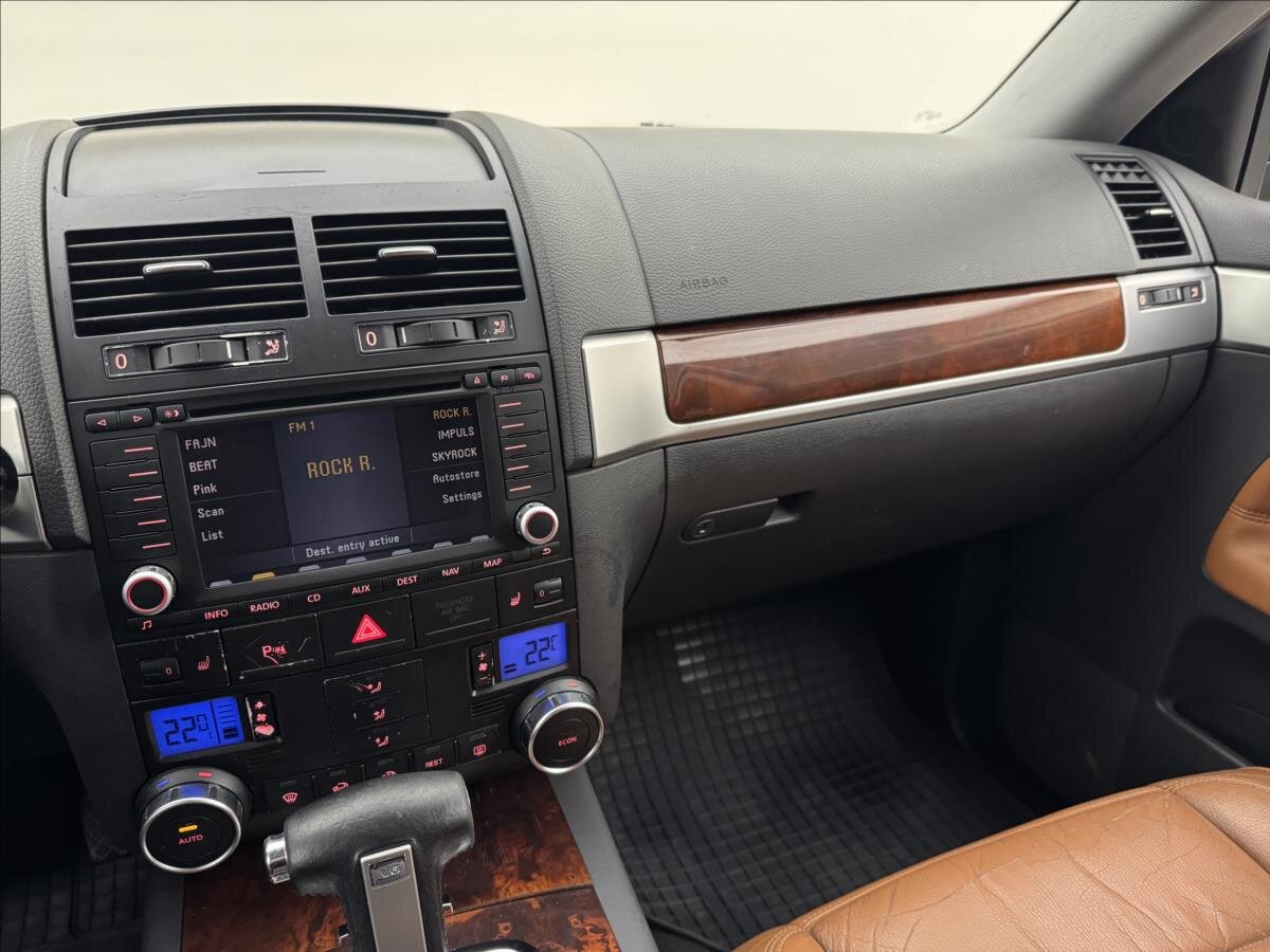 Volkswagen Touareg SUV / Terénní 3,0 l 165 kw