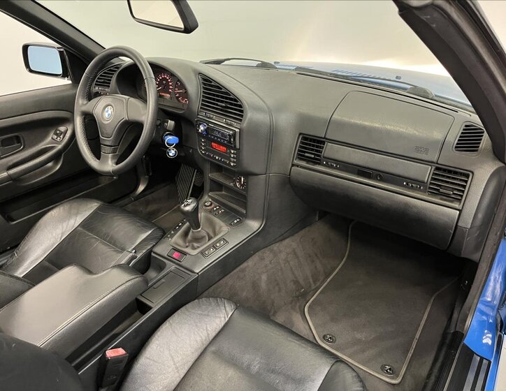 BMW Řada 3 Kabriolet 2,0 l 110 kw