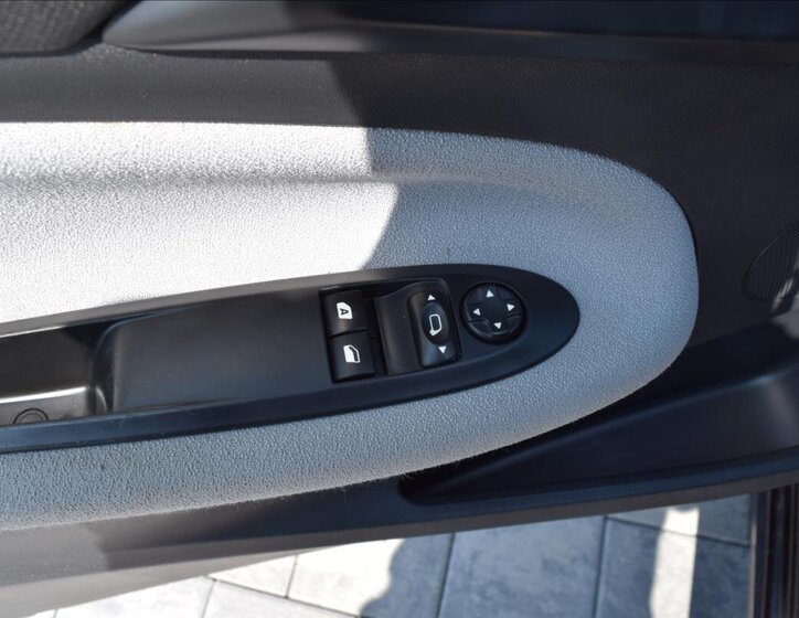 Citroën DS3 Hatchback 1,2 l 60 kw