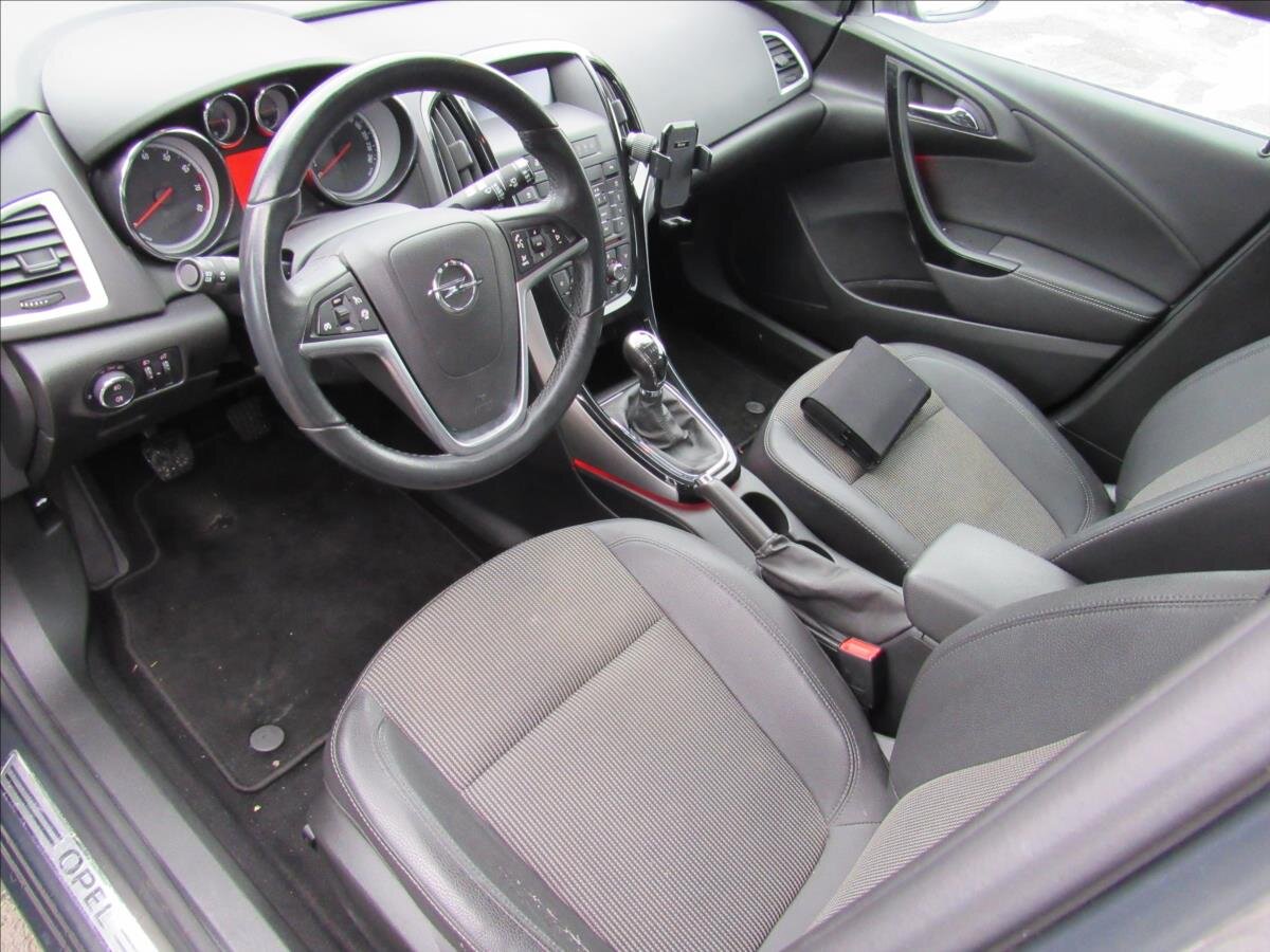 Opel Astra Hatchback 1,4 l 103 kw