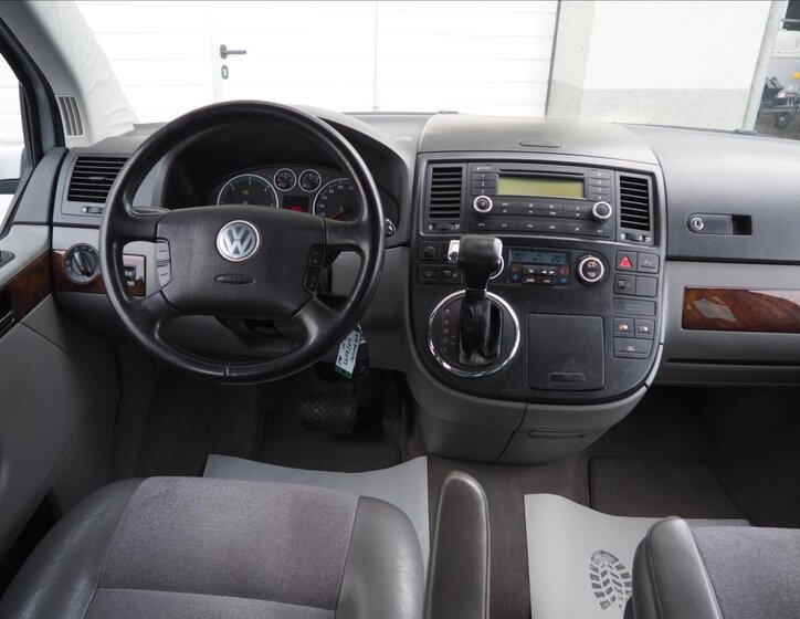 Volkswagen Multivan Kombi 2,5 l 128 kw