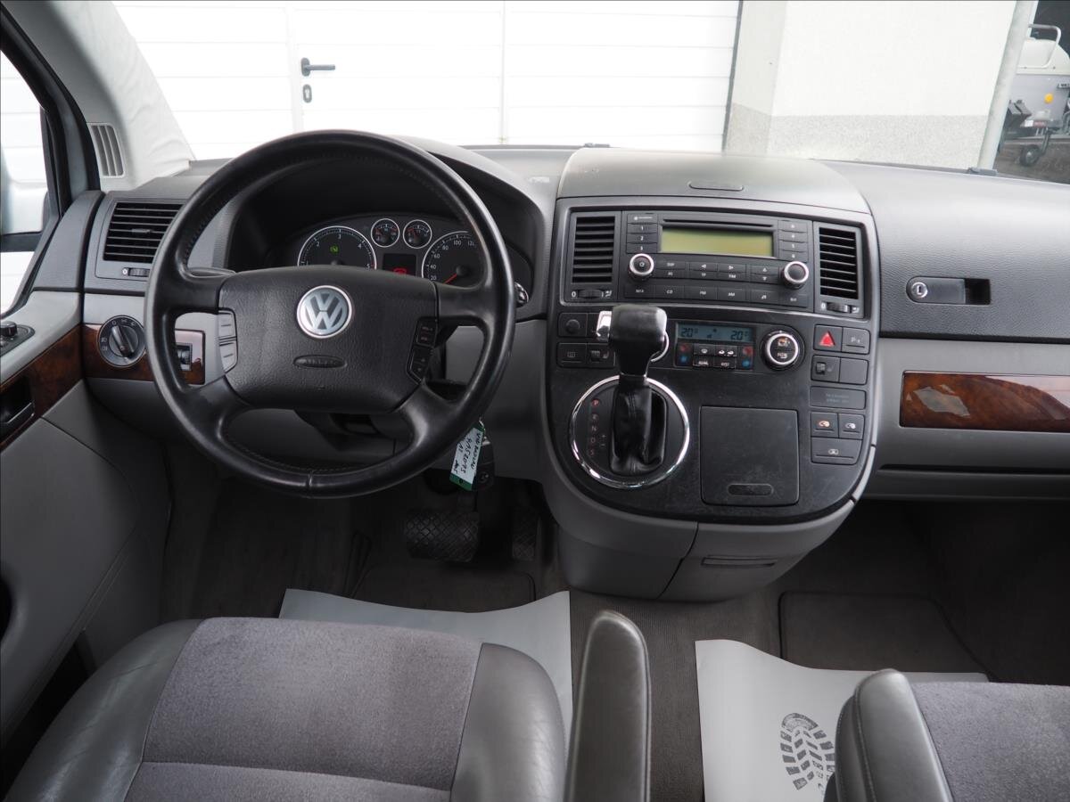 Volkswagen Multivan Kombi 2,5 l 128 kw