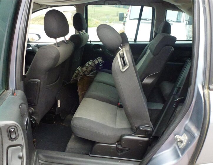 Opel Zafira Kombi 2,2 l 92 kw