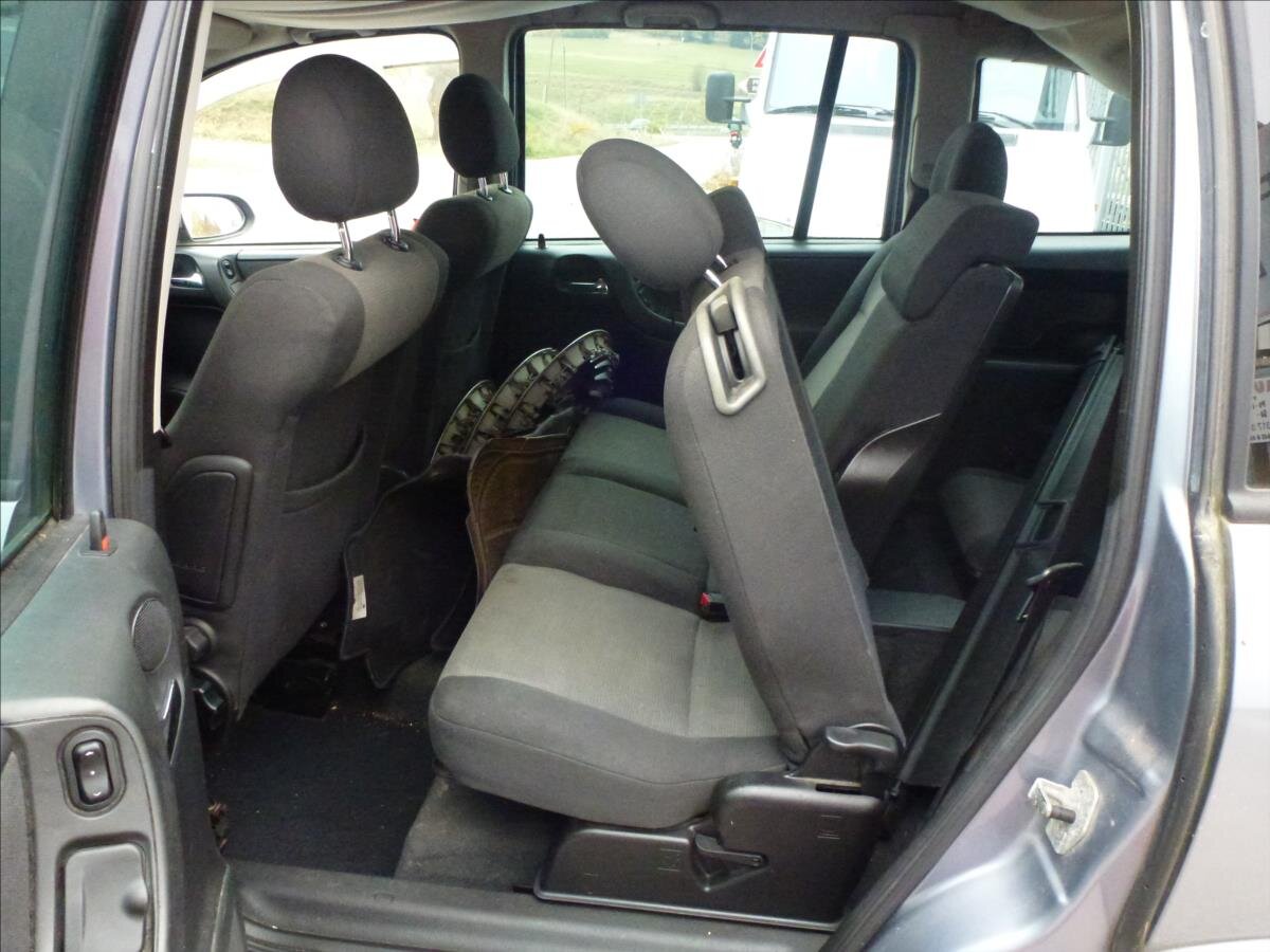 Opel Zafira Kombi 2,2 l 92 kw