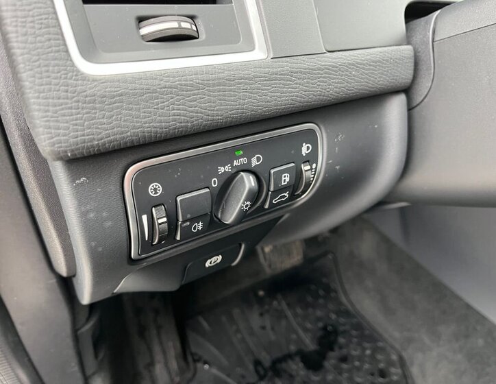 Volvo XC60 SUV 2,4 l 140 kw