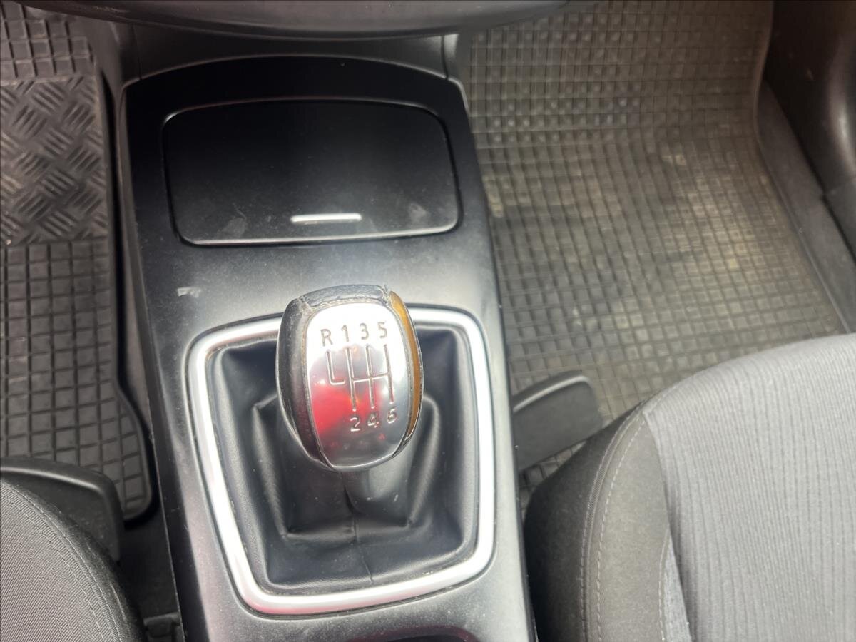 Renault Laguna Liftback 1,5 l 81 kw