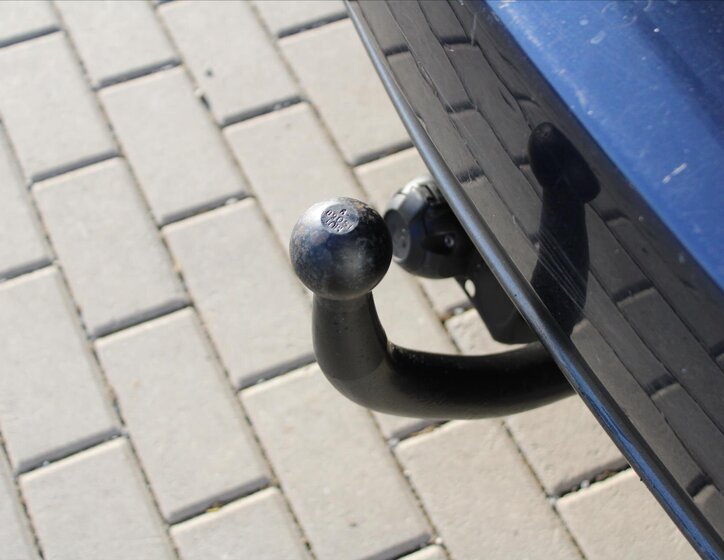 KIA Carens MPV 2,0 l 100 kw