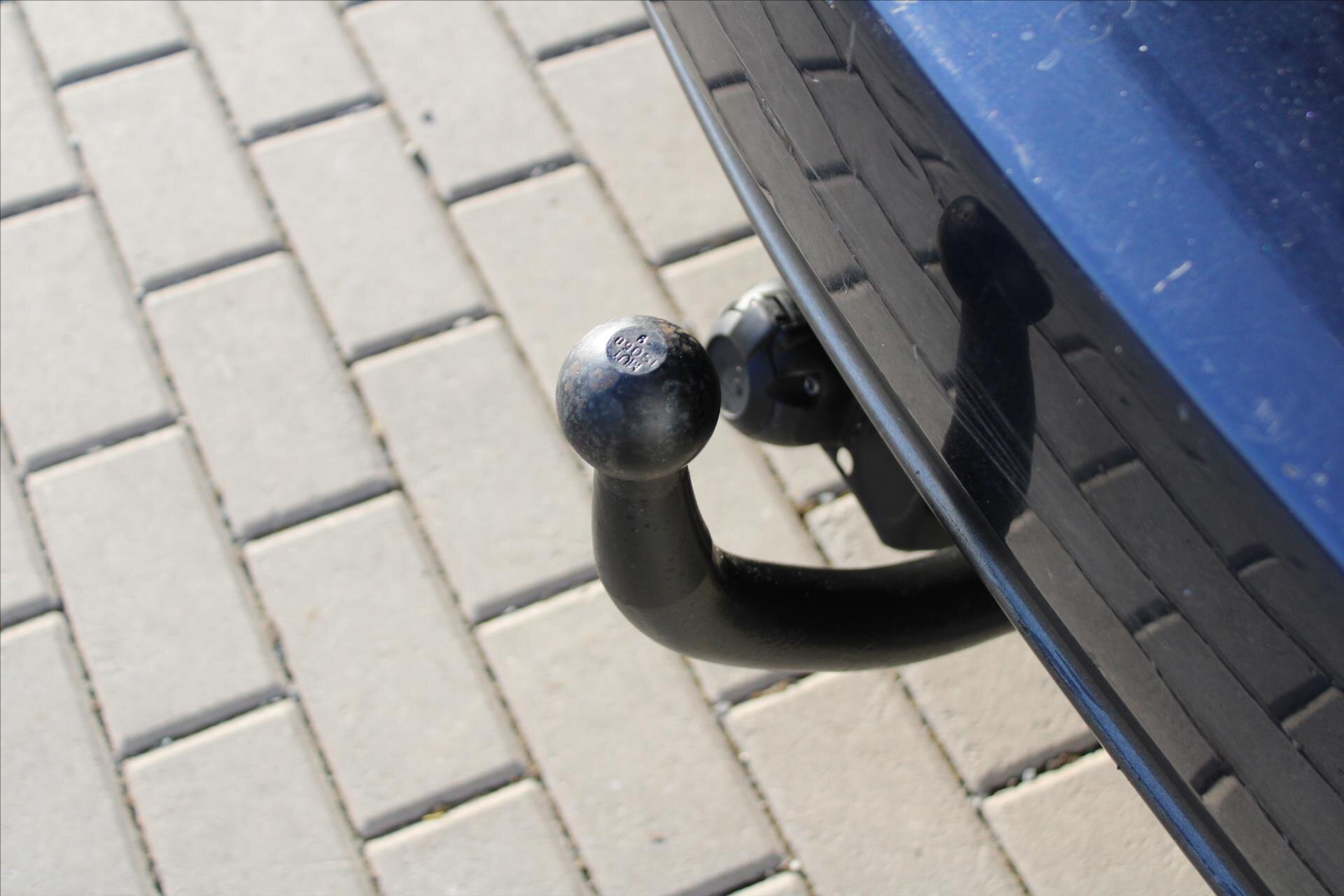 KIA Carens MPV 2,0 l 100 kw