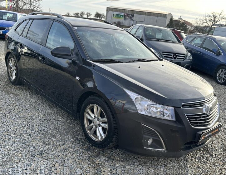 Chevrolet Cruze Kombi 1,7 l 96 kw