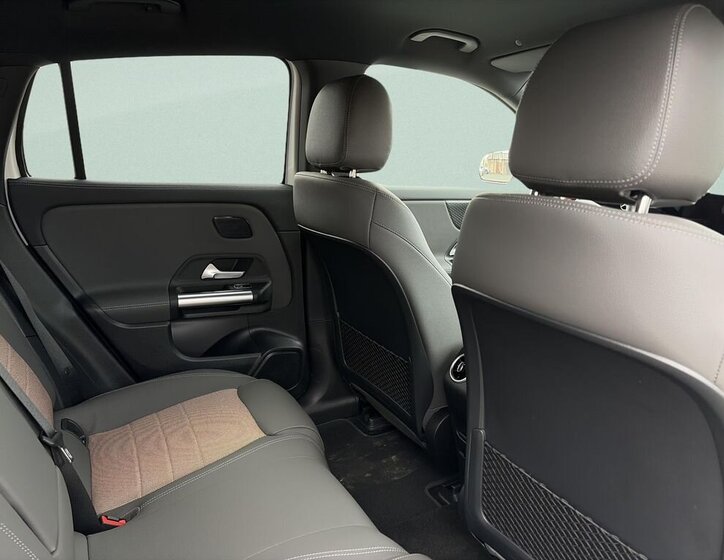 Mercedes-Benz EQA SUV / Terénní 0,0 140 kw