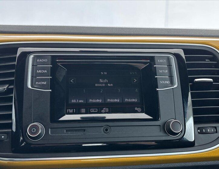 Volkswagen Beetle Hatchback 1,2 l 77 kw