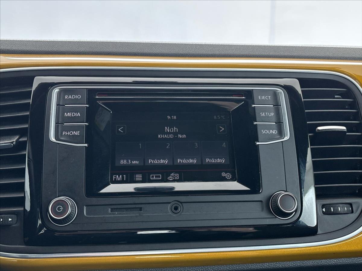 Volkswagen Beetle Hatchback 1,2 l 77 kw