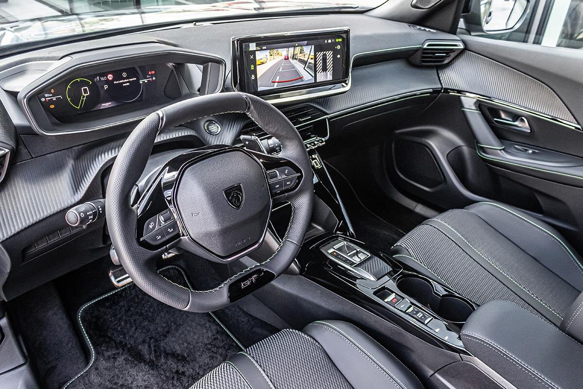 Peugeot 2008 SUV 1,5 l 105 kw