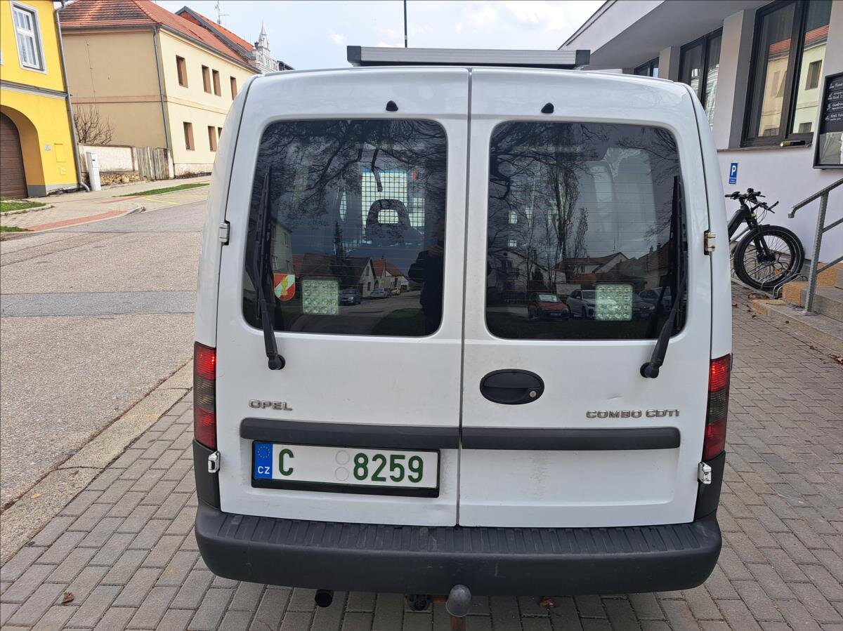 Opel Combo Skříň 1,2 l 55 kw
