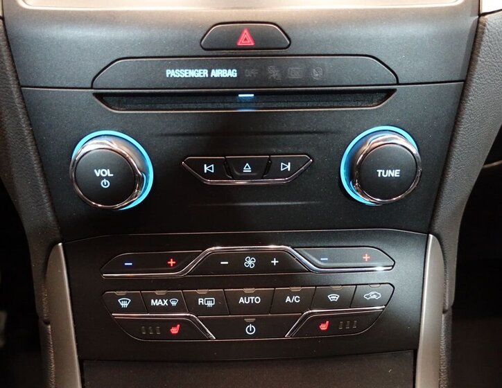 Ford S-MAX MPV 2,0 l 110 kw