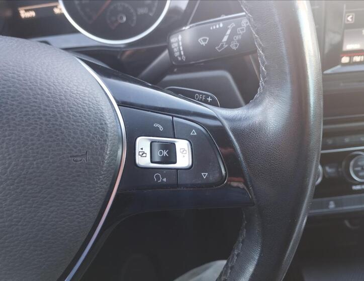 Volkswagen Touran 16