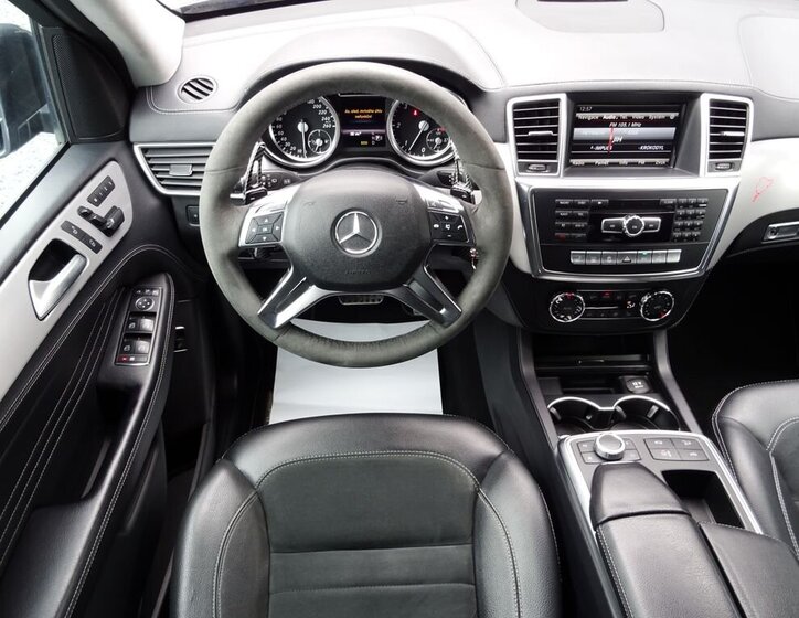 Mercedes-Benz Třídy M SUV / Terénní 3,0 l 190 kw