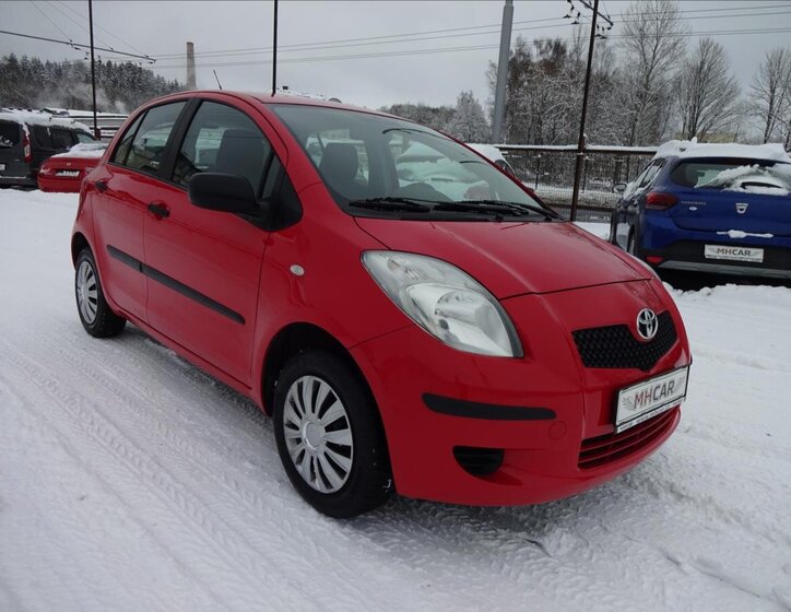Toyota Yaris Hatchback 998,0 51 kw