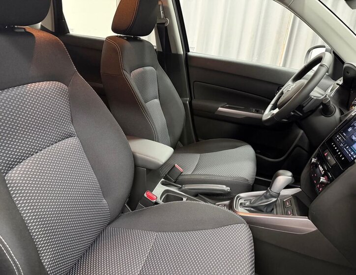 Suzuki Vitara SUV / Terénní 1,4 l 81 kw