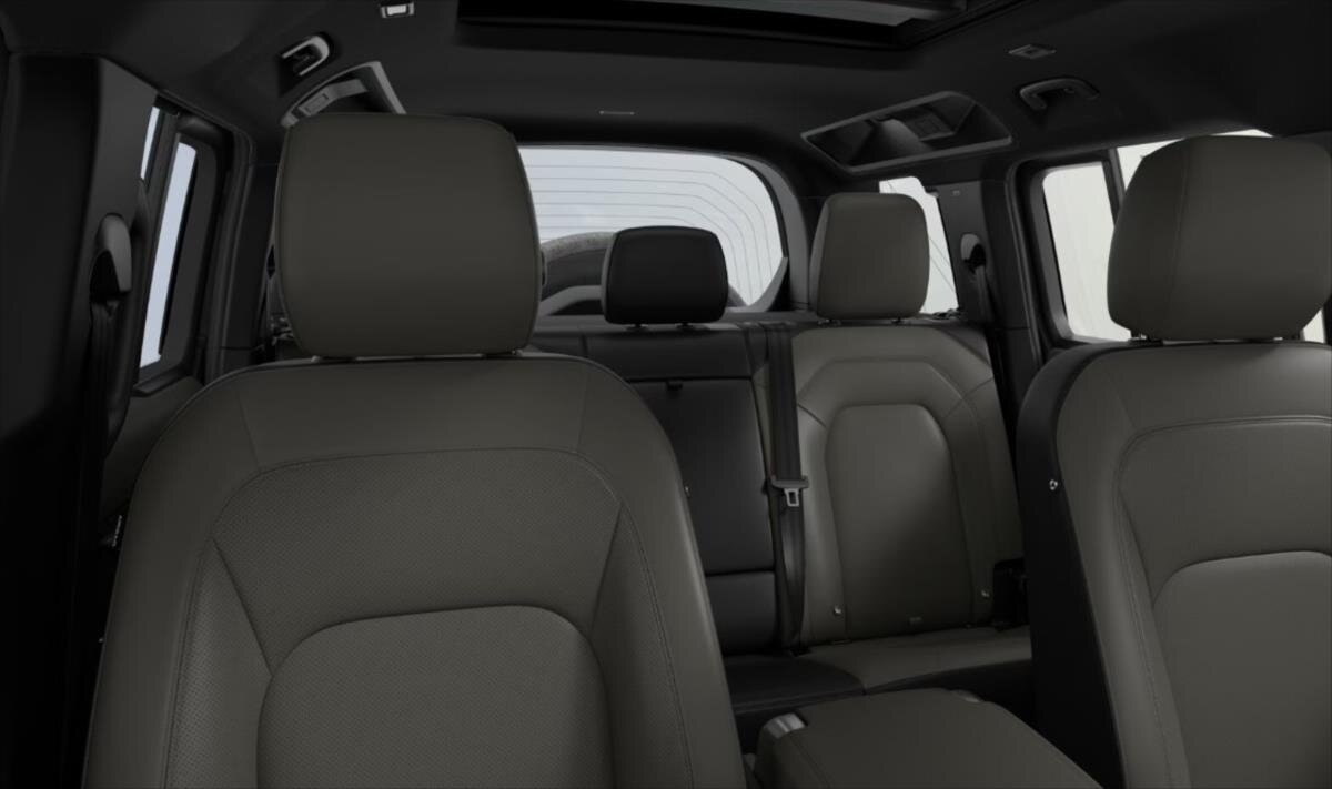 Land Rover Defender SUV 3,0 l 183 kw