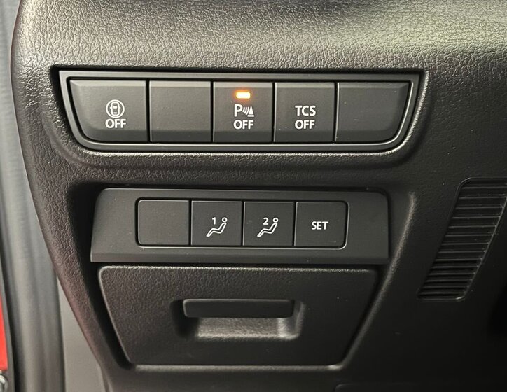 Mazda MX-30 SUV / Terénní 0,0 107 kw