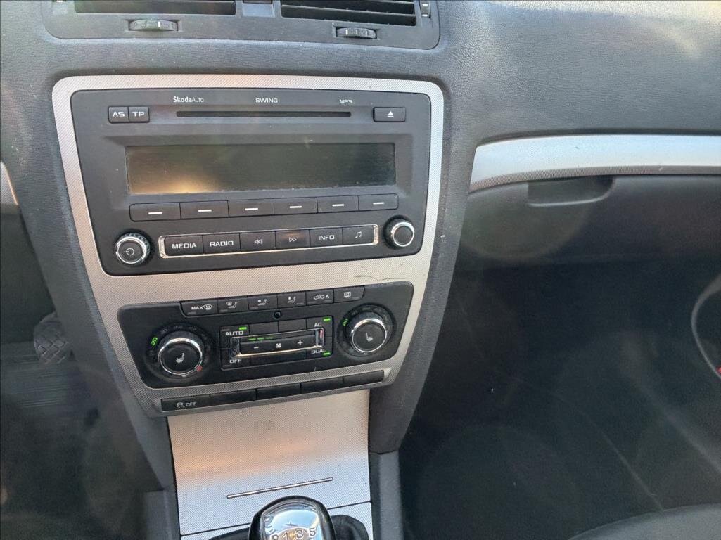 Škoda Octavia Sedan / Limuzína 1,6 l 77 kw