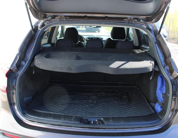 Nissan Qashqai SUV / Terénní 1,3 l 117 kw