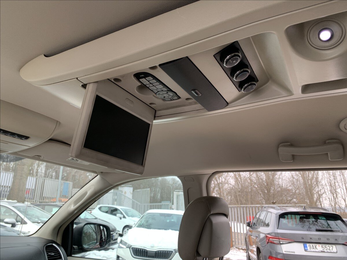 Chrysler Town & Country VAN-Minibus 3,6 l 211 kw