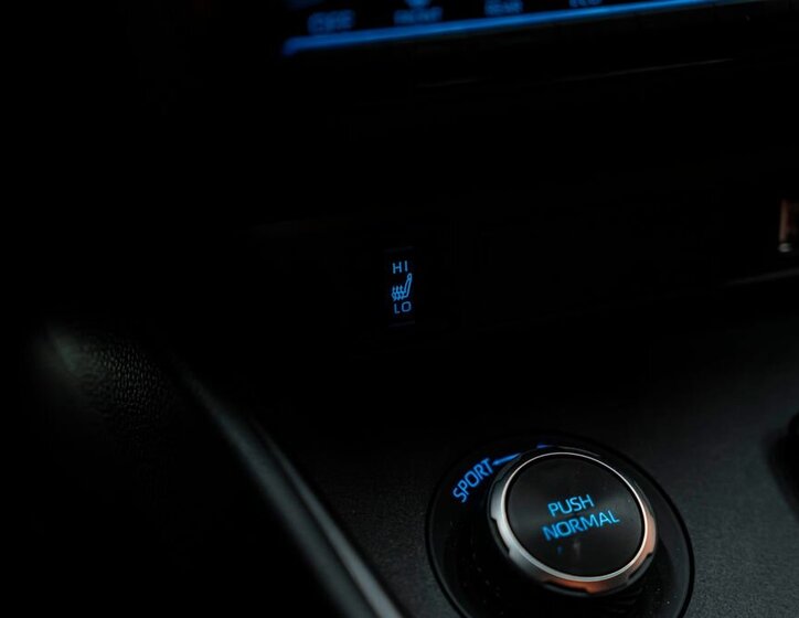 Toyota Yaris Hatchback 1,6 l 192 kw