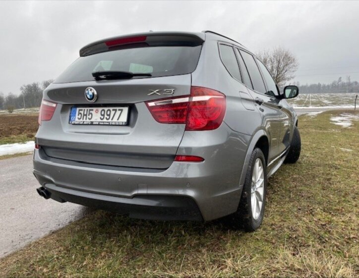 BMW X3 Kombi 3,0 l 190 kw
