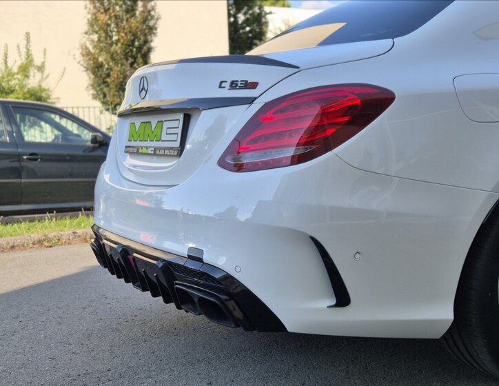 Mercedes-Benz Třídy C Sedan 3,0 l 270 kw