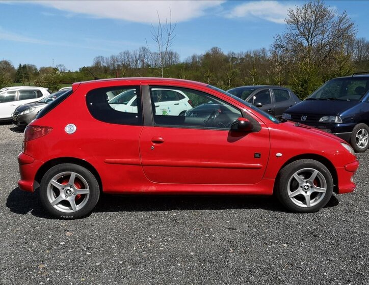 Peugeot 206 Hatchback 1,4 l 50 kw
