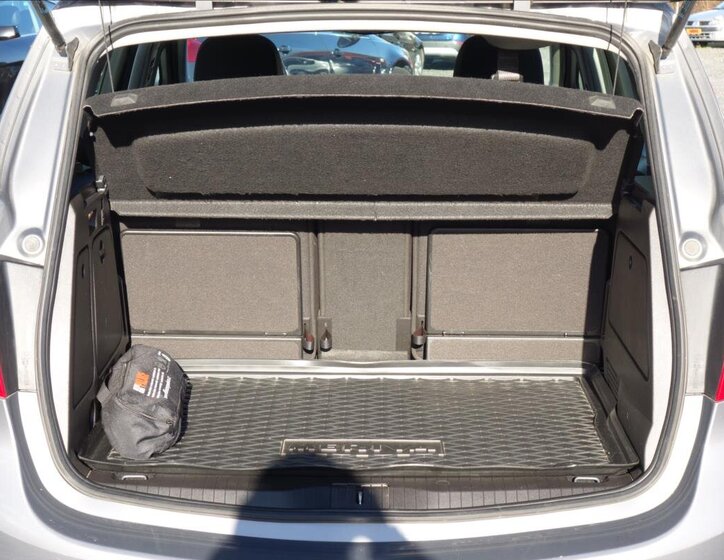 Opel Meriva MPV 1,4 l 74 kw