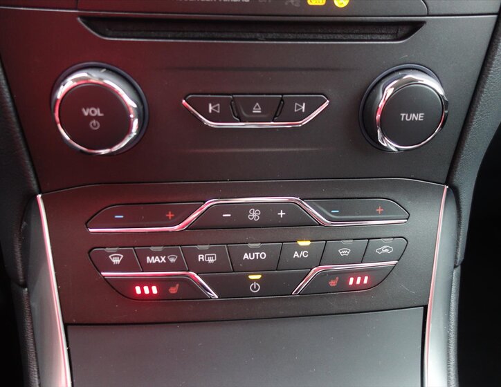 Ford S-MAX MPV 2,0 l 132 kw