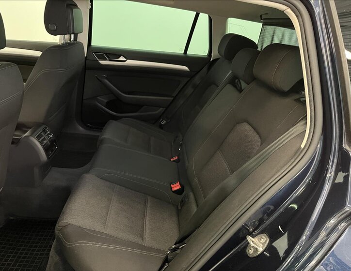 Volkswagen Passat Kombi 2,0 l 140 kw