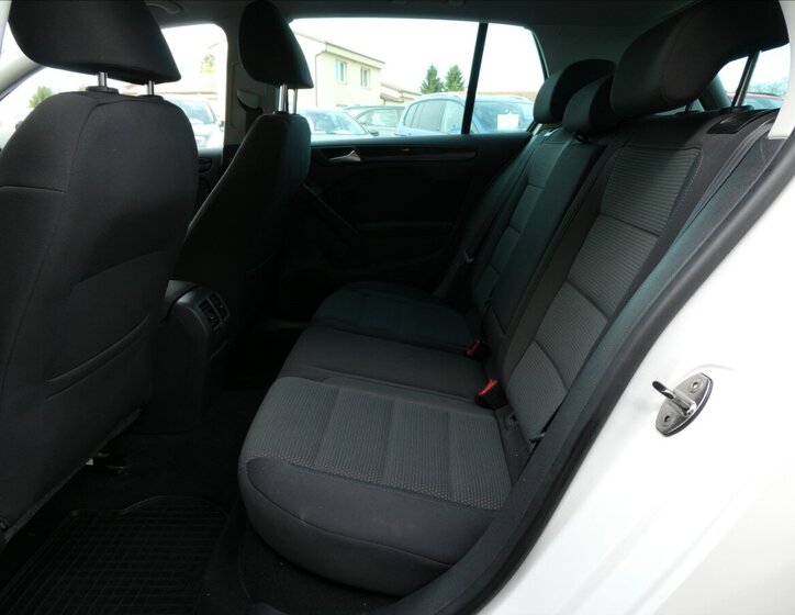 Volkswagen Golf Hatchback 1,2 l 63 kw