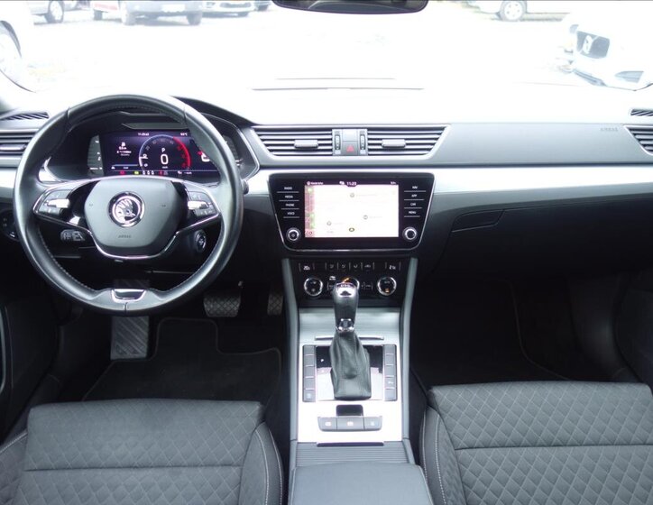 Škoda Superb Kombi 2,0 l 90 kw